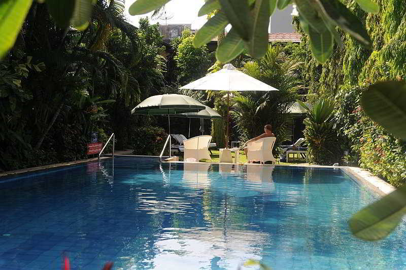 Hotel Hangout Phuket By Kly 3*